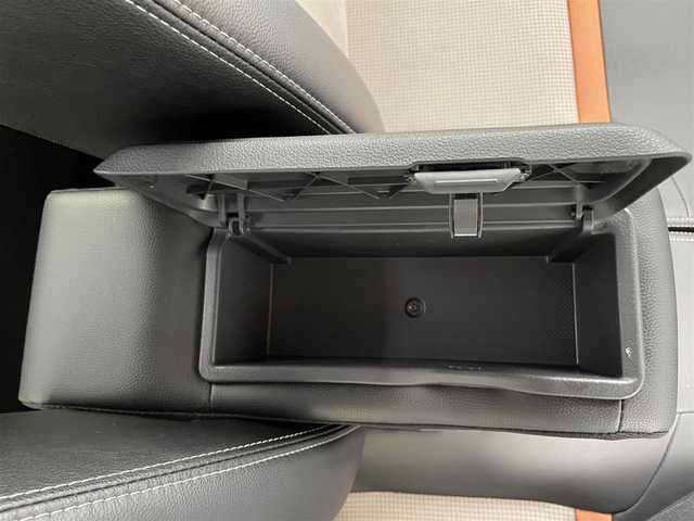 トヨタ パッソ モーダ　チャーム 栃木県 2023(令5)年 1.5万km ピンクⅡ スマートアシスト3/・衝突回避支援ブレーキ/・誤発進抑制制御機能/・車線逸脱警報機能/・オートハイビーム/・先行車発進お知らせ機能/純正メモリナビ/TV/AM/FM/CD/Bluetooth/全方位カメラ/ETC/前後ドライブレコーダー/ハーフレザーシート/シートヒーター/スマートキー×2/LEDヘッドライト/LEDフォグランプ/アイドリングストップ/コーナーセンサー/純正14インチAW