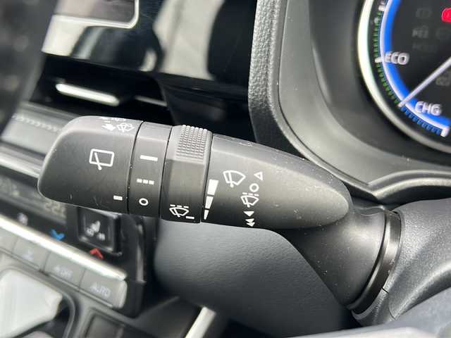 トヨタ ノア ハイブリッド S－Z 茨城県 2023(令5)年 3.4万km ホワイトパールクリスタルシャイン Toyota Safety Sense/プリクラッシュセーフティ/パーキングサポートブレーキ/プロアクティブドライビングアシスト/レーンディパーチャーアラート/ロードサインアシスト/駐車支援システム/純正ディスプレイオーディオ/バックカメラ/Bluetooth/レーダークルーズコントロール/両側パワースライドドア/ハーフレザーシート/シートヒーター/純正17インチアルミホイール/LEDオートライト/オートマチックハイビーム/コーナーセンサー/ドライブレコーダー/スマートキー/ETC