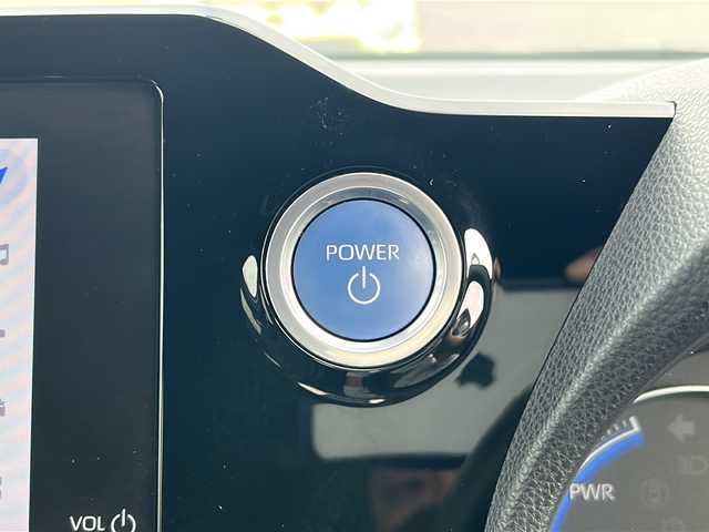 トヨタ ノア ハイブリッド S－Z 茨城県 2023(令5)年 3.4万km ホワイトパールクリスタルシャイン Toyota Safety Sense/プリクラッシュセーフティ/パーキングサポートブレーキ/プロアクティブドライビングアシスト/レーンディパーチャーアラート/ロードサインアシスト/駐車支援システム/純正ディスプレイオーディオ/バックカメラ/Bluetooth/レーダークルーズコントロール/両側パワースライドドア/ハーフレザーシート/シートヒーター/純正17インチアルミホイール/LEDオートライト/オートマチックハイビーム/コーナーセンサー/ドライブレコーダー/スマートキー/ETC