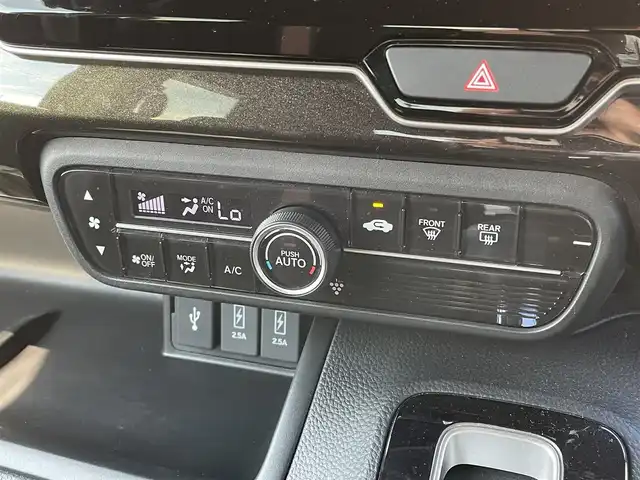 ホンダ Ｎ ＢＯＸ カスタム G L ホンダセンシング 宮崎県 2018(平30)年 4.2万km クリスタルブラックパール 純正ナビ「VXM-184VFi」/(AM.FM.Bluetooth.DVD.CD.USB)/フルセグTV/バックカメラ/片側パワースライドドア/ETC/ドライブレコーダー/レーダークルーズコントロール/レーンキープアシスト/衝突軽減ブレーキ/横滑り防止/オートエアコン/オートライト/電格ミラー/ステアリングスイッチ