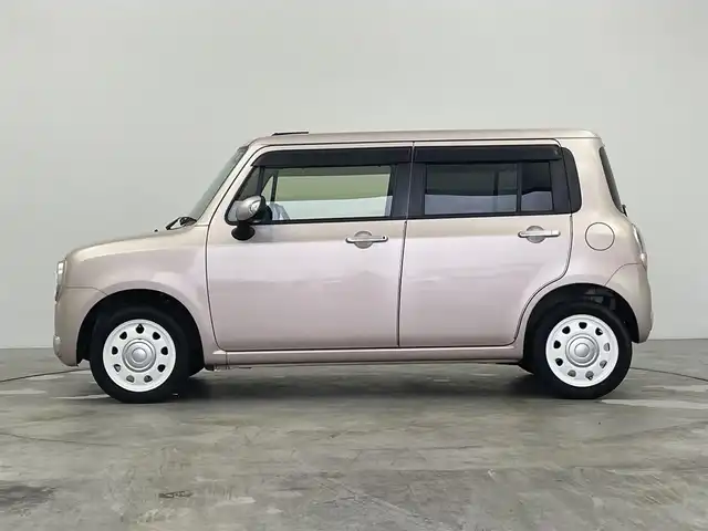 スズキ ラパン X 群馬県 2014(平26)年 7.4万km シャンパンピンクPM 禁煙車　純正ナビ　ＢＴ　ワンセグ　バックカメラ　アイドリングストップ　電動格納ミラー　オートライト　オートエアコン　ラパン専用コンビシート　ＨＩＤ　ナノイー　プッシュスタート　スマートキー　純正ＡＷ
