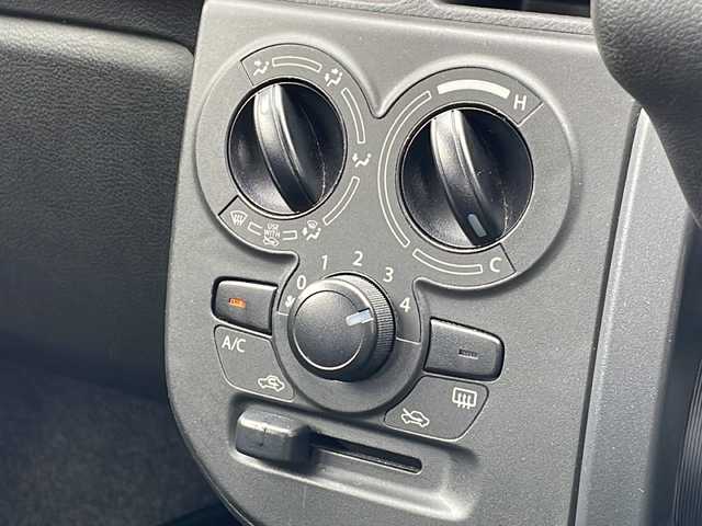 スズキ アルト L 新潟県 2020(令2)年 3.9万km スペリアホワイト 4WD/社外メモリナビ(CN-B301B)/BT/バックカメラ/衝突被害軽減ブレーキ/レーンキープアシスト/シートヒーター /コーナーセンサー/リモコンキー /オートライト/オートハイビーム