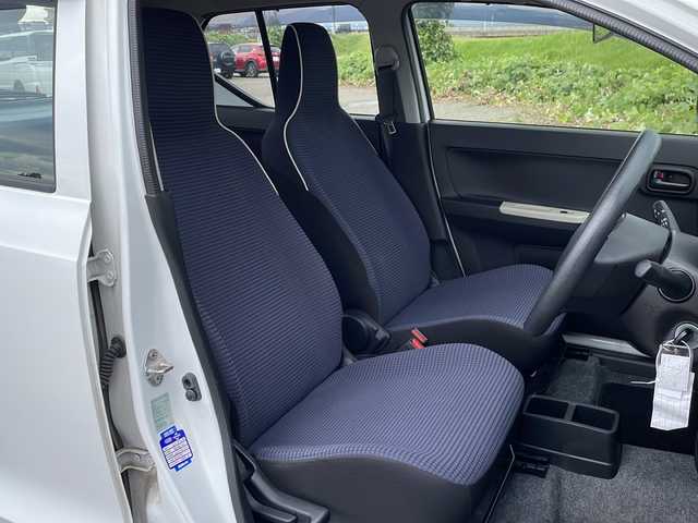 スズキ アルト L 新潟県 2020(令2)年 3.9万km スペリアホワイト 4WD/社外メモリナビ(CN-B301B)/BT/バックカメラ/衝突被害軽減ブレーキ/レーンキープアシスト/シートヒーター /コーナーセンサー/リモコンキー /オートライト/オートハイビーム
