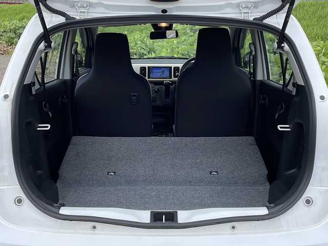 スズキ アルト L 新潟県 2020(令2)年 3.9万km スペリアホワイト 4WD/社外メモリナビ(CN-B301B)/BT/バックカメラ/衝突被害軽減ブレーキ/レーンキープアシスト/シートヒーター /コーナーセンサー/リモコンキー /オートライト/オートハイビーム