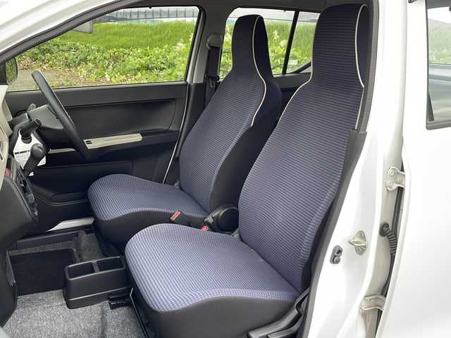 スズキ アルト L 新潟県 2020(令2)年 3.9万km スペリアホワイト 4WD/社外メモリナビ(CN-B301B)/BT/バックカメラ/衝突被害軽減ブレーキ/レーンキープアシスト/シートヒーター /コーナーセンサー/リモコンキー /オートライト/オートハイビーム