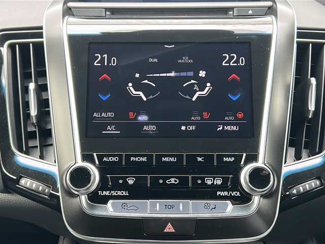 トヨタ クラウン ハイブリッド RS リミテッド 三重県 2020(令2)年 4.6万km ホワイトパールクリスタルシャイン 純正ナビ /バックカメラ /BSM /パーキングアシスト /AC100V充電/前後コーナーセンサー /リヤクロストラフィックアラート/レーダークルーズコントロール/レーンキープアシスト/衝突軽減ブレーキ/USB給電 /スペアキー /前席シートヒーター /前席パワーシート /ビルトインETC /ヘッドアップディスプレイ/LEDヘッドライト/オートハイビーム /オートライト/純正フロアマット /電動格納ミラー/禁煙車