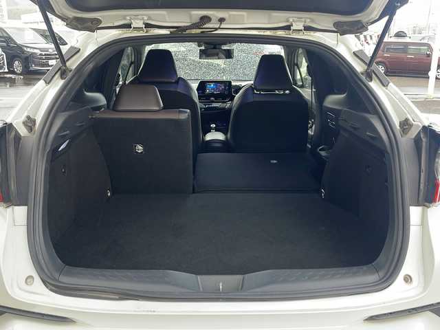 トヨタ Ｃ－ＨＲ G－T 道東・釧路十勝 2017(平29)年 7.4万km ホワイトパールクリスタルシャイン ・４WD/・寒冷地仕様/・社外SDメモリナビ/（CD・DVD・BT・ラジオ・HDMI・フルセグ）/・バックカメラ/・ETC/・純正エンジンスターター/・ハーフレザーシート/・前席シートヒーター/・レーダークルーズコントロール/・電動パーキング/・オートブレーキホールド/・MTモード付AT/・スマートキー/・プッシュスタート/・横滑り防止装置/・前後コーナーセンサー/・レーンキープアシスト/・オートライト/・LEDヘッドライト/・オートマチックハイビーム/・保証書/・取扱説明書