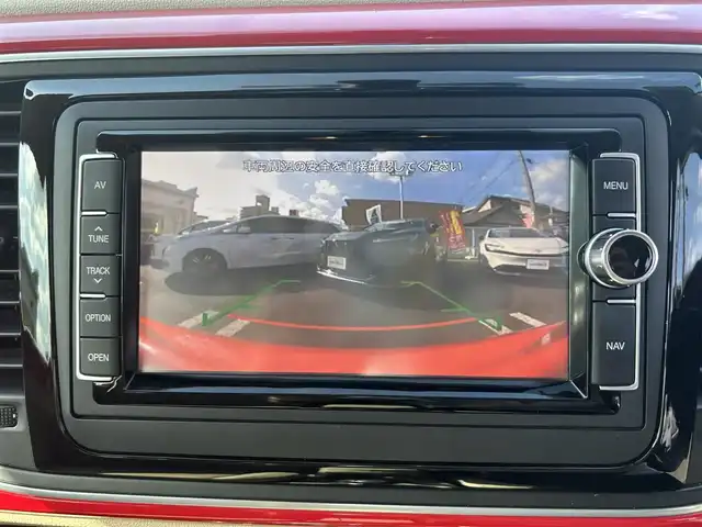 フォルクスワーゲン ザ・ビートル デザイン 大分県 2019(平31)年 8.1万km 赤 Volkswagen 純正ナビゲーションシステム/“716SDCW”【OP】/【Bluetooth/フルセグTV/DVD/CD/SD】/本革シート/前席シートヒーター/社外前後ドライブレコーダー/外部端子接続：USB/バックカメラ/スタティックコーナリングライト/ブラインドスポットディクション/ドライバー疲労検知システム/リアトラフィックアラート/ECS/ABS/ブレーキアシスト/バイセンキセノンヘッドライト【OP】/プッシュスタート/スマートキー2本/保証書/取扱説明書