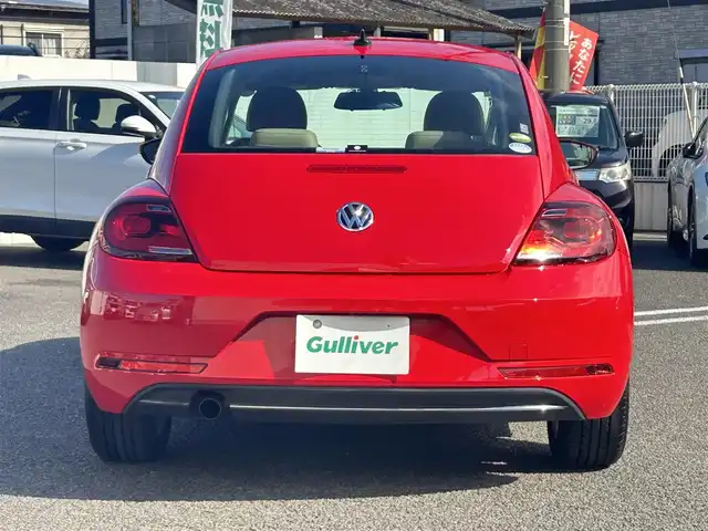 フォルクスワーゲン ザ・ビートル デザイン 大分県 2019(平31)年 8.1万km 赤 Volkswagen 純正ナビゲーションシステム/“716SDCW”【OP】/【Bluetooth/フルセグTV/DVD/CD/SD】/本革シート/前席シートヒーター/社外前後ドライブレコーダー/外部端子接続：USB/バックカメラ/スタティックコーナリングライト/ブラインドスポットディクション/ドライバー疲労検知システム/リアトラフィックアラート/ECS/ABS/ブレーキアシスト/バイセンキセノンヘッドライト【OP】/プッシュスタート/スマートキー2本/保証書/取扱説明書