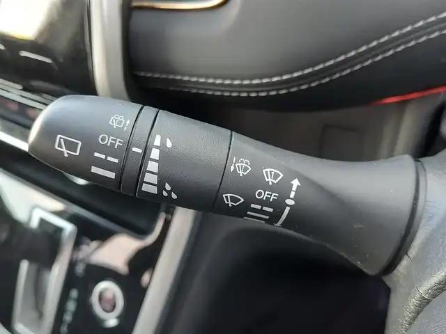 日産 セレナ ハイウェイスター 東京都 2019(平31)年 3.6万km マルーンレッド 2トーン 社外メモリナビ/フルセグ/バックカメラ/ETC/両側パワースライドドア/ハンズフリースライドドア/クルーズコントロール/アイドリングストップ/スマートキー/純正16インチAW/オートライト/LEDヘッドライト