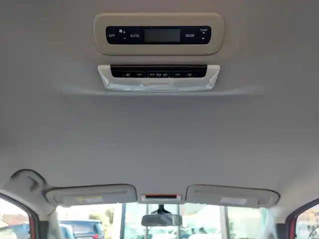 日産 セレナ ハイウェイスター 東京都 2019(平31)年 3.6万km マルーンレッド 2トーン 社外メモリナビ/フルセグ/バックカメラ/ETC/両側パワースライドドア/ハンズフリースライドドア/クルーズコントロール/アイドリングストップ/スマートキー/純正16インチAW/オートライト/LEDヘッドライト