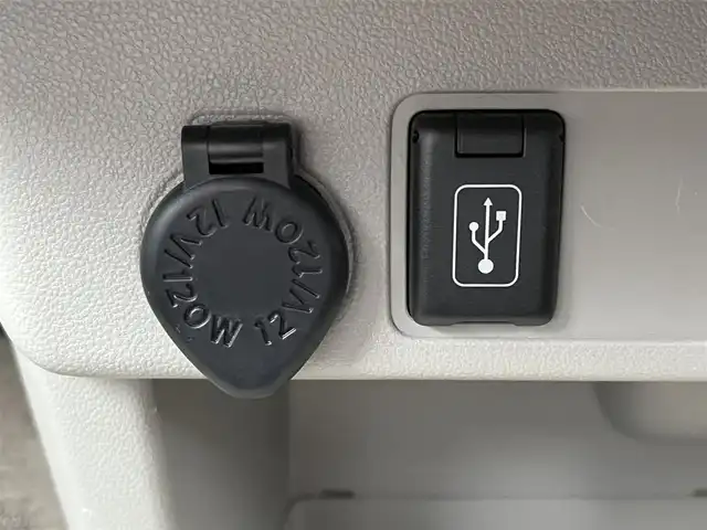 トヨタ パッソ X Lパッケージ 奈良県 2023(令5)年 1.9万km パールホワイトⅢ 純正ナビ [NMZK-W73D]/バックカメラ /フルセグTV /クリアランスソナー /ETC2.0 /衝突被害軽減システム /電動格納ミラー /スマートキー /プッシュスタート /オートライト /オートマチックハイビーム /保証書