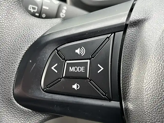 トヨタ パッソ X Lパッケージ 奈良県 2023(令5)年 1.9万km パールホワイトⅢ 純正ナビ [NMZK-W73D]/バックカメラ /フルセグTV /クリアランスソナー /ETC2.0 /衝突被害軽減システム /電動格納ミラー /スマートキー /プッシュスタート /オートライト /オートマチックハイビーム /保証書