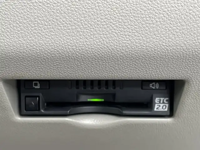 トヨタ パッソ X Lパッケージ 奈良県 2023(令5)年 1.9万km パールホワイトⅢ 純正ナビ [NMZK-W73D]/バックカメラ /フルセグTV /クリアランスソナー /ETC2.0 /衝突被害軽減システム /電動格納ミラー /スマートキー /プッシュスタート /オートライト /オートマチックハイビーム /保証書