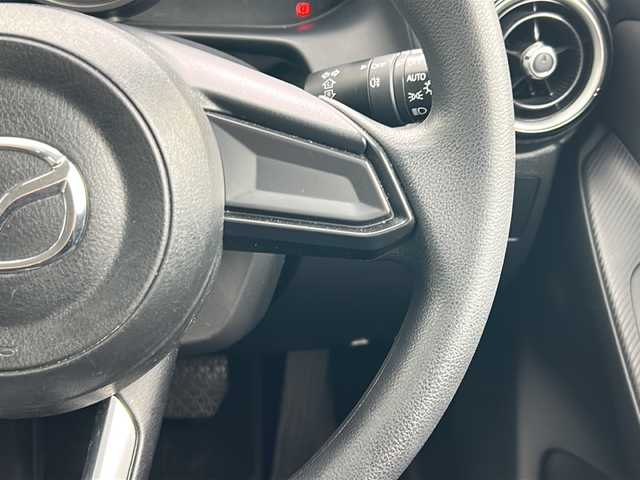 マツダ デミオ 13S 山形県 2018(平30)年 9.4万km エターナルブルーマイカ 禁煙車/4WD/衝突被害軽減システム/BSM/レーンキープアシスト/純正ナビ/（Bluetooth/CD/DVD/フルセグ)/全方位カメラ/LEDオートライト/DN席シートヒータ－/ステアリングスイッチ/ETC/純正フロアマット/社外AWスタッドレス(185/65/R15・6mm)4本積載/電動格納ウィンカーミラー/スマートキー/ドアバイザー