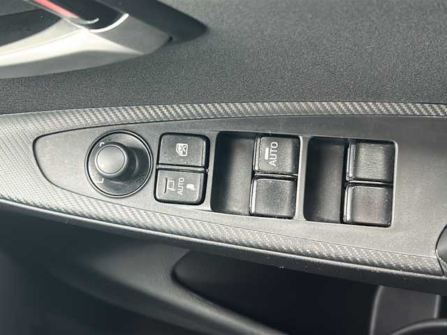 マツダ デミオ 13S 山形県 2018(平30)年 9.4万km エターナルブルーマイカ 禁煙車/4WD/衝突被害軽減システム/BSM/レーンキープアシスト/純正ナビ/（Bluetooth/CD/DVD/フルセグ)/全方位カメラ/LEDオートライト/DN席シートヒータ－/ステアリングスイッチ/ETC/純正フロアマット/社外AWスタッドレス(185/65/R15・6mm)4本積載/電動格納ウィンカーミラー/スマートキー/ドアバイザー