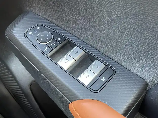 三菱 アウトランダー ＰＨＥＶ P 東京都 2022(令4)年 2.6万km グレー ワンオーナー/ナビゲーション/フルセグテレビ/ブルートゥース接続/USB接続/CarPLAY/全方位カメラ/ハンドルヒーター/シートヒーター/パワーバックドア/衝突軽減ブレーキ/車線逸脱警報/アダプティブクルーズ/パノラマルーフ/革シート/BOSEサラウンドシステム/保証書/取扱説明書/整備手帳