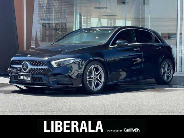 メルセデス・ベンツ Ａ１８０ スタイル AMGライン 鹿児島県 2019(平31)年 6.7万km コスモスブラック ・スマートキー/・プッシュスタート/・パノラマサンルーフ/・アクティブブレーキアシスト/・アクティブレーンキーピングアシスト/・レーンチェンジアシスト/・ブラインドスポットモニター/・道路標識アシスト/・クルーズコントロール(追従式)/・黒革シート/・前席パワーシート/・前席シートヒーター/・純正HDDナビ/　【Bluetooth・USB】/・フルセグTV/・全周囲カメラ/・ドライブレコーダー(前方録画)/・ヘッドアップディスプレイ/・LEDヘッドランプ/・純正マット/・保証書/取説