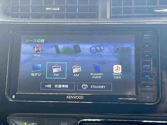 トヨタ アクア S スタイルブラック 高知県 2019(令1)年 9.7万km ホワイトパールクリスタルシャイン ワンオーナー　/フルセグナビ　/【Ｂｌｕｅｔｏｏｔｈ　ＣＤ　ＤＶＤ　ＴＶ　】/バックカメラ　/ドライブレコーダー　/社外アルミホイール　/ビルトインＥＴＣ　/レーンキープアシスト/衝突被害軽減システム/オートライト　/オートマチックハイビーム　/スペアキー/プッシュスタート/保証書/取扱説明書