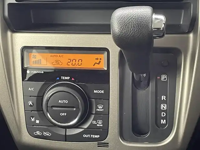 スズキ ハスラー Jスタイル Ⅱ ターボ 熊本県 2017(平29)年 3.4万km クールカーキパールメタリック/ホワイト2トーンルーフ 社外ナビ(KXM-E502W)/(CD・DVD/Bluetooth/TV)/純正ビルトインETC/ステアリングスイッチ/衝突被害軽減ブレーキ/レーンキープアシスト/アイドリングストップ/助手席下収納/MTモード付AT/パドルシフト/純正15インチアルミホイール/ハーフレザーシート/シートヒーター/純正フロアマット/キセノンヘッドライト/プッシュスタート/スマートキー/スペアキー