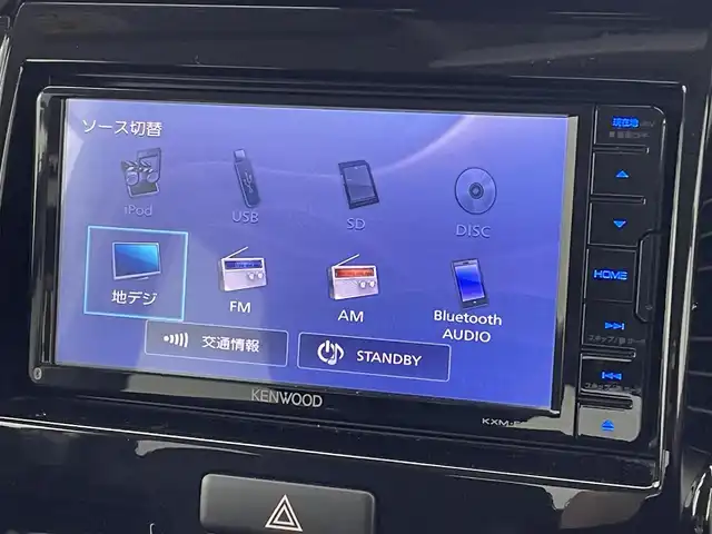 スズキ ハスラー Jスタイル Ⅱ ターボ 熊本県 2017(平29)年 3.4万km クールカーキパールメタリック/ホワイト2トーンルーフ 社外ナビ(KXM-E502W)/(CD・DVD/Bluetooth/TV)/純正ビルトインETC/ステアリングスイッチ/衝突被害軽減ブレーキ/レーンキープアシスト/アイドリングストップ/助手席下収納/MTモード付AT/パドルシフト/純正15インチアルミホイール/ハーフレザーシート/シートヒーター/純正フロアマット/キセノンヘッドライト/プッシュスタート/スマートキー/スペアキー