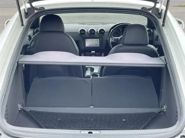 アウディ ＴＴクーペ 2．0 TFSI クワトロ 道央・札幌 2009(平21)年 13.7万km アイビスホワイト 4WD/純正HDDナビ/FM/AM/CD/DVD/BT/フルセグTV/横滑り防止システム/ハンドルシフト/MT付きAT/D・N席パワーシート/D・N席シートヒーター/ETC/電動格納ミラー/オートライト/リモコンキー