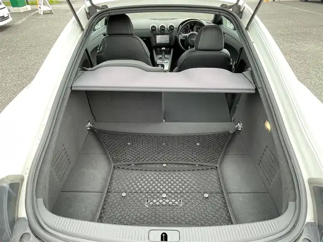 アウディ ＴＴクーペ 2．0 TFSI クワトロ 道央・札幌 2009(平21)年 13.7万km アイビスホワイト 4WD/純正HDDナビ/FM/AM/CD/DVD/BT/フルセグTV/横滑り防止システム/ハンドルシフト/MT付きAT/D・N席パワーシート/D・N席シートヒーター/ETC/電動格納ミラー/オートライト/リモコンキー