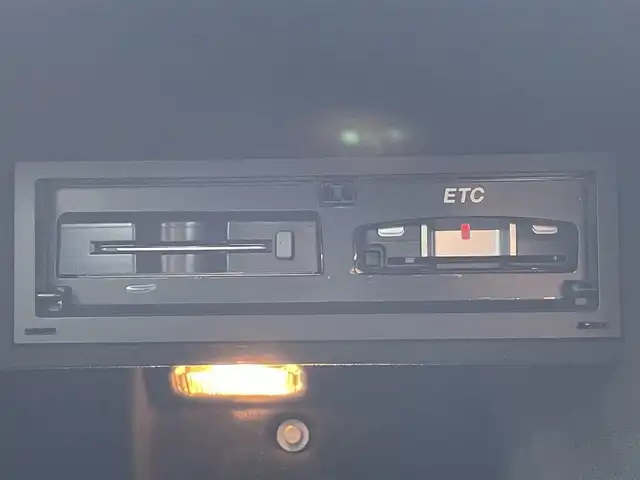 アウディ ＴＴクーペ 2．0 TFSI クワトロ 道央・札幌 2009(平21)年 13.7万km アイビスホワイト 4WD/純正HDDナビ/FM/AM/CD/DVD/BT/フルセグTV/横滑り防止システム/ハンドルシフト/MT付きAT/D・N席パワーシート/D・N席シートヒーター/ETC/電動格納ミラー/オートライト/リモコンキー