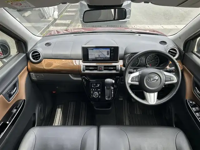 ダイハツ キャスト スタイル GプライムコレSAⅢ 静岡県 2020(令2)年 5.6万km ファイアークォーツレッドM 純正ナビ/・フルセグ/CD/DVD/Bluetooth/SD/USB/バックカメラ/ハーフレザーシート/革巻きステアリング/・ステアリングスイッチ/オートライト/スマートキー/・プッシュスタート/LEDヘッドライト/・フォグランプ/電動格納ミラー/純正アルミホイール/純正フロアマット/シートヒーター