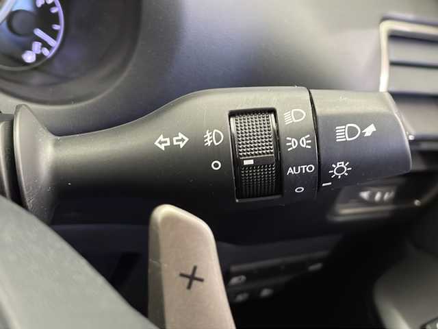 レクサス ＮＸ 300h Iパッケージ 栃木県 2020(令2)年 6.6万km グラファイトブラックガラスフレーク 三眼ヘッドライト/ムーンルーフ/エンジンスターター/純正ナビ/(フルセグTV・Bluetooth・CD・DVD・USB・SD)/バックカメラ/サイドカメラ/レクサスセーフティシステム+/　・衝突軽減システム/　・レーンキープアシストシステム/　・オートクルーズコントロール/　・オートハイビーム/前後コーナーセンサー/純正アルミホイール積込/ステアリングヒーター/シートヒーター/パワーシート/パワーバックドア/合皮シート/LEDオートライト/フォグランプ/純正フロアマット/電動パーキングブレーキ/ブレーキホールド/スペアキー2本/スマートキー/取扱説明書/保証書