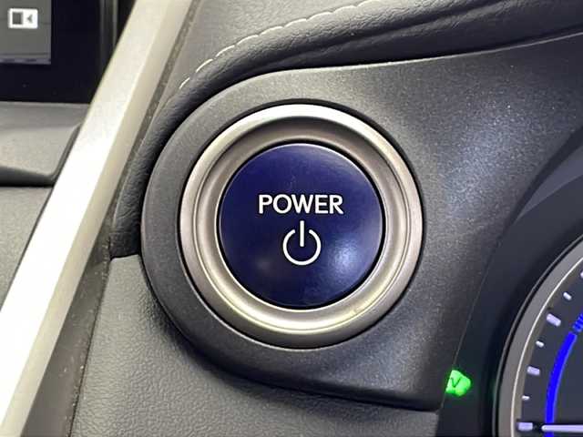 レクサス ＮＸ 300h Iパッケージ 栃木県 2020(令2)年 6.6万km グラファイトブラックガラスフレーク 三眼ヘッドライト/ムーンルーフ/エンジンスターター/純正ナビ/(フルセグTV・Bluetooth・CD・DVD・USB・SD)/バックカメラ/サイドカメラ/レクサスセーフティシステム+/　・衝突軽減システム/　・レーンキープアシストシステム/　・オートクルーズコントロール/　・オートハイビーム/前後コーナーセンサー/純正アルミホイール積込/ステアリングヒーター/シートヒーター/パワーシート/パワーバックドア/合皮シート/LEDオートライト/フォグランプ/純正フロアマット/電動パーキングブレーキ/ブレーキホールド/スペアキー2本/スマートキー/取扱説明書/保証書