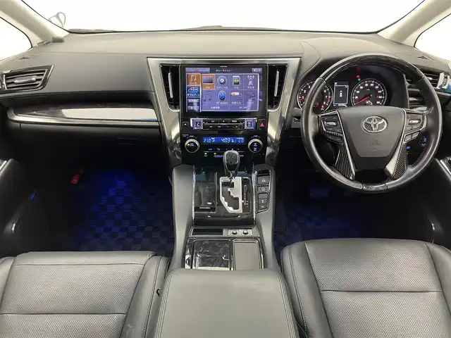 トヨタ ヴェルファイア Z Gエディション 愛知県 2018(平30)年 4.5万km ホワイトパールクリスタルシャイン アルパイン１１型ナビ　フルセグＴＶ　ＨＤＭＩ　アルパイン１２．８型後席モニター　ミラー型ドラレコ　前後ドラレコ　電動リアゲート　両側パワスラ　バックカメラ　黒革　シートヒーター　シートベンチレーション　オットマン　セーフティセンス　衝突軽減　追従クルコン　ＬＥDオートライト　フォグランプ　禁煙車