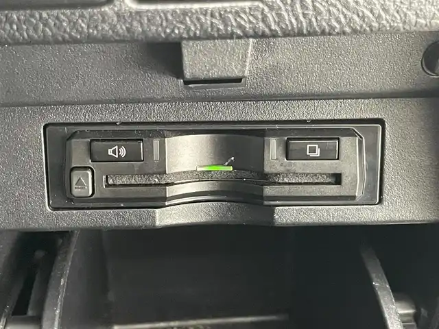 トヨタ ヴェルファイア Z Gエディション 愛知県 2018(平30)年 4.5万km ホワイトパールクリスタルシャイン アルパイン１１型ナビ　フルセグＴＶ　ＨＤＭＩ　アルパイン１２．８型後席モニター　ミラー型ドラレコ　前後ドラレコ　電動リアゲート　両側パワスラ　バックカメラ　黒革　シートヒーター　シートベンチレーション　オットマン　セーフティセンス　衝突軽減　追従クルコン　ＬＥDオートライト　フォグランプ　禁煙車