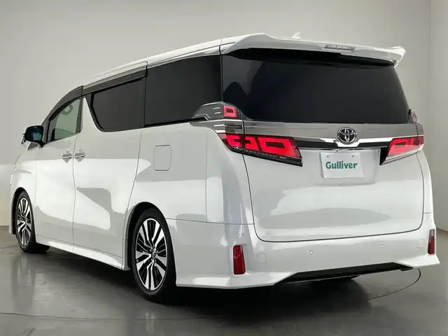 トヨタ ヴェルファイア Z Gエディション 愛知県 2018(平30)年 4.5万km ホワイトパールクリスタルシャイン アルパイン１１型ナビ　フルセグＴＶ　ＨＤＭＩ　アルパイン１２．８型後席モニター　ミラー型ドラレコ　前後ドラレコ　電動リアゲート　両側パワスラ　バックカメラ　黒革　シートヒーター　シートベンチレーション　オットマン　セーフティセンス　衝突軽減　追従クルコン　ＬＥDオートライト　フォグランプ　禁煙車