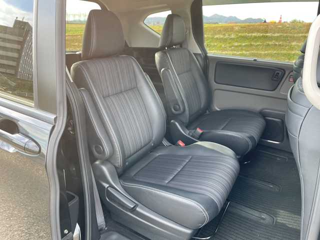 ホンダ フリード ハイブリット G ホンダセンシング 新潟県 2017(平29)年 5.3万km クリスタルブラックパール 4WD/純正9インチSDナビ（VXM-185VFNi）/CD/DVD/BT/フルセグテレビ/SDミュージックサーバー/バックカメラ/ETC/ドライブレコーダー/衝突被害軽減ブレーキ/レーンキープアシスト/レーダークルーズコントロール/両側パワースライドドア/半革シート/シートヒーター/ステアリングスイッチ/スマートキー/プッシュスタート/LEDヘッドライト/オートライト/フォグランプ/純正15インチアルミホイール