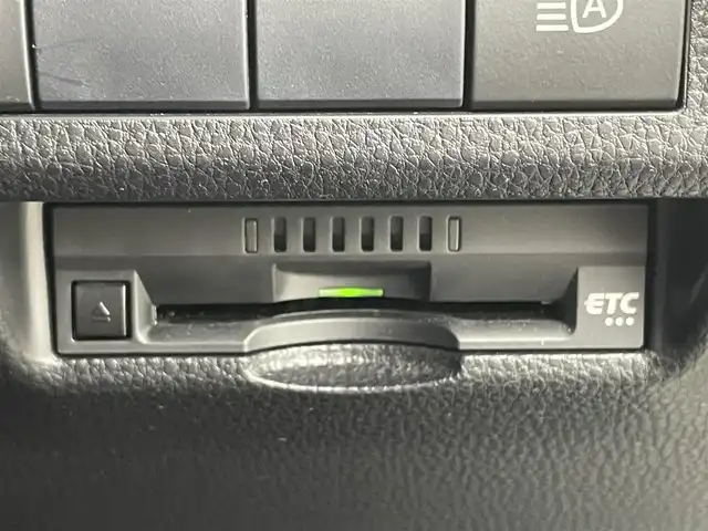 トヨタ ＲＡＶ４ アドベンチャー 岡山県 2019(令1)年 4.5万km アッシュグレーメタリック/アーバンカーキ 純正ナビ/（CD/DVD/BT/フルセグ)/衝突軽減ブレーキ/追従型クルーズコントロール/ブランドスポットモニター/コーナーセンサー（前・後）/レーンキープアシスト/踏み間違い防止/ダウンヒルアシスト/ビルトインＥＴＣ/シートヒーター(運転席・助手席）/エアシート（運転席・助手席）/シートリフター/ステアリングヒーター/ステアリングスイッチ/チルトステアリング/パワーシート/ＬＥＤヘッドライト/オートライト/バックカメラ/プッシュスタート/ルーフレール/スマートキー×2/純正フロアマット/純正19インチAW/ISOFIX/ウインカーミラー/ドアバイザー/新車保証書/取扱説明書
