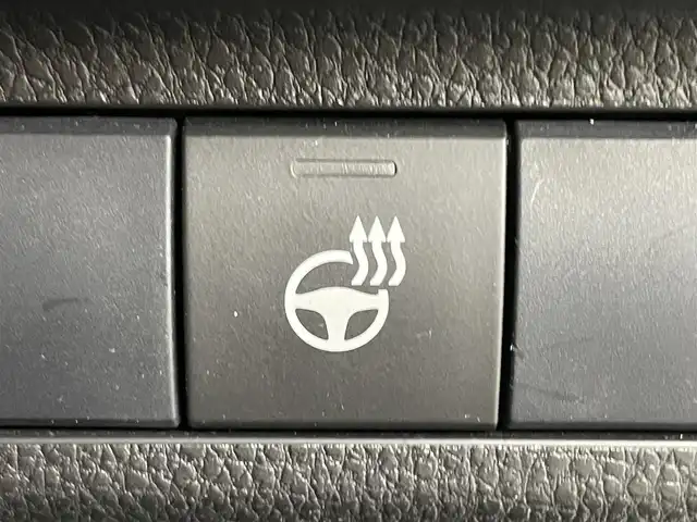 トヨタ ＲＡＶ４ アドベンチャー 岡山県 2019(令1)年 4.5万km アッシュグレーメタリック/アーバンカーキ 純正ナビ/（CD/DVD/BT/フルセグ)/衝突軽減ブレーキ/追従型クルーズコントロール/ブランドスポットモニター/コーナーセンサー（前・後）/レーンキープアシスト/踏み間違い防止/ダウンヒルアシスト/ビルトインＥＴＣ/シートヒーター(運転席・助手席）/エアシート（運転席・助手席）/シートリフター/ステアリングヒーター/ステアリングスイッチ/チルトステアリング/パワーシート/ＬＥＤヘッドライト/オートライト/バックカメラ/プッシュスタート/ルーフレール/スマートキー×2/純正フロアマット/純正19インチAW/ISOFIX/ウインカーミラー/ドアバイザー/新車保証書/取扱説明書