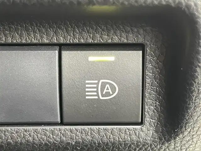 トヨタ ＲＡＶ４ アドベンチャー 岡山県 2019(令1)年 4.5万km アッシュグレーメタリック/アーバンカーキ 純正ナビ/（CD/DVD/BT/フルセグ)/衝突軽減ブレーキ/追従型クルーズコントロール/ブランドスポットモニター/コーナーセンサー（前・後）/レーンキープアシスト/踏み間違い防止/ダウンヒルアシスト/ビルトインＥＴＣ/シートヒーター(運転席・助手席）/エアシート（運転席・助手席）/シートリフター/ステアリングヒーター/ステアリングスイッチ/チルトステアリング/パワーシート/ＬＥＤヘッドライト/オートライト/バックカメラ/プッシュスタート/ルーフレール/スマートキー×2/純正フロアマット/純正19インチAW/ISOFIX/ウインカーミラー/ドアバイザー/新車保証書/取扱説明書