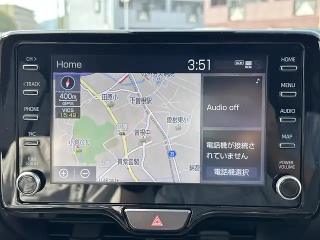 トヨタ ヤリスクロス Z 福岡県 2021(令3)年 1.7万km ブラックマイカ/ホワイトパールクリスタルシャイン 2トーン ブラックマイカ/ホワイトパールクリスタルシャイン2トーン/純正8インチディスプレイオーディオ/　(AM/FM/Miracast/Bluetooth/ナビキット)/バックカメラ/パノラミックビューモニター/トヨタセーフテーセンス/・プリクラッシュセーフティ/・レーントレーシングアシスト/・レーダークルーズコントロール/・オートマッチックハイビーム/・ロードサインアシスト/・先行車発進告知機能/オートマチックハイビーム/オートライト/コーナーセンサー/クリアランスソナー/ブラインドスポットモニター/横滑り防止装置/純正18インチアルミホイール/パワーバックドア/茶色ハーフレザーシート/パワーシート（D席）/シートヒーター（D/N）/ビルトインETC/純正フロアマット/ISOFIX/USB端子×2/プッシュスタート/電格ウィンカーミラー/盗難防止装置/保証書/取扱説明書/ナビ取扱説明書