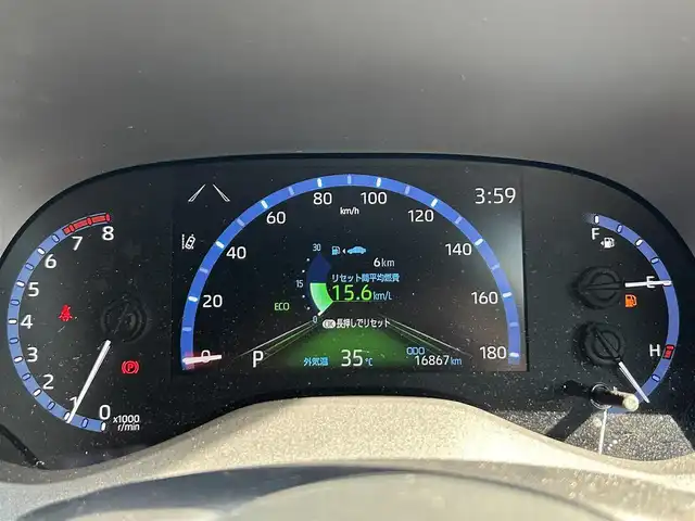 トヨタ ヤリスクロス Z 福岡県 2021(令3)年 1.7万km ブラックマイカ/ホワイトパールクリスタルシャイン 2トーン ブラックマイカ/ホワイトパールクリスタルシャイン2トーン/純正8インチディスプレイオーディオ/　(AM/FM/Miracast/Bluetooth/ナビキット)/バックカメラ/パノラミックビューモニター/トヨタセーフテーセンス/・プリクラッシュセーフティ/・レーントレーシングアシスト/・レーダークルーズコントロール/・オートマッチックハイビーム/・ロードサインアシスト/・先行車発進告知機能/オートマチックハイビーム/オートライト/コーナーセンサー/クリアランスソナー/ブラインドスポットモニター/横滑り防止装置/純正18インチアルミホイール/パワーバックドア/茶色ハーフレザーシート/パワーシート（D席）/シートヒーター（D/N）/ビルトインETC/純正フロアマット/ISOFIX/USB端子×2/プッシュスタート/電格ウィンカーミラー/盗難防止装置/保証書/取扱説明書/ナビ取扱説明書
