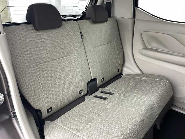 日産 デイズ X 福島県 2024(令6)年 0.1万km 茶 純正メモリナビゲーション　/【AM/FM/DVD/CD/Bluetooth/フルセグ】/型番:MM223D-L/アラウンドビューモニター　/エマージェンシーブレーキ　/車線逸脱警報　/純正前後ドライブレコーダ　/プッシュスタート　/・スマートキー　/ステアリングスイッチ　/コーナーセンサー　/USB充電　/寒冷地仕様　　/オートライト/・オートマッチクハイビーム/ウィンカーミラー/・オートミラー/USB入力端子/アイドリングストップ/・横滑り防止装置/
