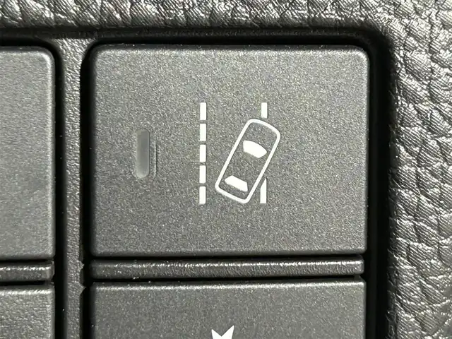 ホンダ Ｎ ＢＯＸ G L ホンダセンシング 大阪府 2017(平29)年 4.9万km シャイニンググレーM 社外ナビ(フルセグ/DVD再生/Bluetooth) バックカメラ ETC 片側パワースライドドア 衝突軽減 レーダークルコン レーンアシスト LEDオートライト シーケンシャルウインカー 禁煙車