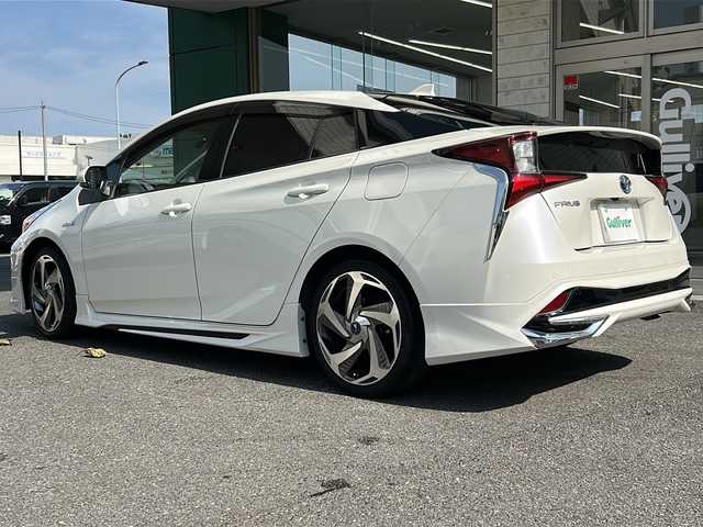 トヨタ プリウス S 東京都 2019(令1)年 4.7万km ホワイトパールクリスタルシャイン ワンオーナー/SDナビ/フルセグテレビ/バックカメラ/追従型クルーズコントロール/プッシュスタート/ETC2.0/純正エアロ/プリクラッシュセーフティ/SDREC/純正フロアマット