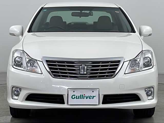 トヨタ クラウン ロイヤル Rサルーンi－FourSPナビP 道央・札幌 2012(平24)年 8.4万km ホワイトパールクリスタルシャイン ・4WD/・寒冷地仕様/・純正ナビ&CD&DVD&HDD&フルセグTV/・バックカメラ/・クルーズコントロール/・社外ドライブレコーダー前後/・ビルトインETC/・ECO MODE/・フロントワイパーデアイサー/・社外フロアマット/・HIDヘッドライト/・オートライト/・純正エンジンスターター/・スマートキー/・スペアキー