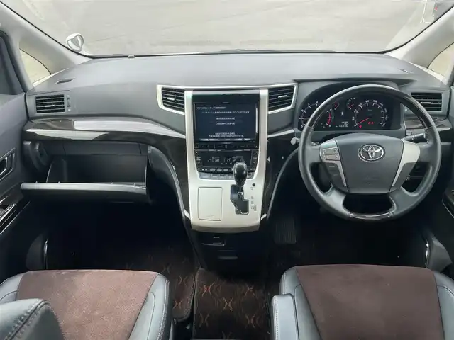 トヨタ アルファード 240S タイプゴールド 大阪府 2013(平25)年 11.1万km ホワイトパールクリスタルシャイン (株)IDOMが運営する【じしゃロン堺店】の自社ローン専用車両になります。/こちらは現金またはオートローンご利用時の価格です。自社ローンご希望の方は別途その旨お申付け下さい