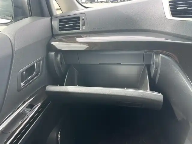 トヨタ アルファード 240S タイプゴールド 大阪府 2013(平25)年 11.1万km ホワイトパールクリスタルシャイン (株)IDOMが運営する【じしゃロン堺店】の自社ローン専用車両になります。/こちらは現金またはオートローンご利用時の価格です。自社ローンご希望の方は別途その旨お申付け下さい