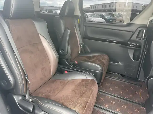 トヨタ アルファード 240S タイプゴールド 大阪府 2013(平25)年 11.1万km ホワイトパールクリスタルシャイン (株)IDOMが運営する【じしゃロン堺店】の自社ローン専用車両になります。/こちらは現金またはオートローンご利用時の価格です。自社ローンご希望の方は別途その旨お申付け下さい