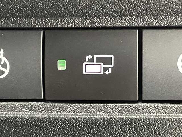 日産 オーラ G レザーエディション 群馬県 2024(令6)年 1.2万km ピュアホワイトパール ・純正９インチナビ/・アラウンドビューモニター/・衝突軽減/・レーンキープアシスト/・インテリジェントクルーズコントロール/・ステアリングヒーター/・置くだけ充電/・インテリジェントミラー/・前後ドライブレコーダー/・ETC2.0 /・BOSEサウンド/・レザーシート/・DN席シートヒーター/・純正フロアマット/・純正アルミホイール/・LEDヘッドライト/・スマートキー/・プッシュスタート