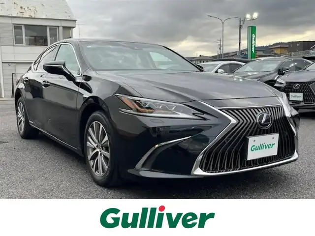 レクサス ＥＳ 300h 茨城県 2019(平31)年 8.9万km グラファイトブラックガラスフレーク 純正ナビ/-BT/AM/FM/CD/TV　/ＥＴＣ２．０　/クルーズコントロール　/バックカメラ　/ドライブレコーダー　/サンルーフ　/D席N席パワーシート　/D席N席エアシート　/D席N席シートヒーター　/ステアリングヒーター　/コーナーセンサー前後　/純正アルミホイール/純正フロアマット/LEDヘッドライト/衝突軽減システム/レーンキープアシスト