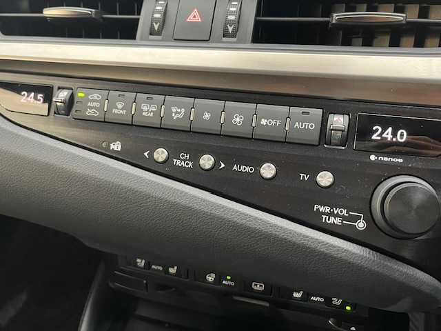 レクサス ＥＳ 300h 茨城県 2019(平31)年 8.9万km グラファイトブラックガラスフレーク 純正ナビ/-BT/AM/FM/CD/TV　/ＥＴＣ２．０　/クルーズコントロール　/バックカメラ　/ドライブレコーダー　/サンルーフ　/D席N席パワーシート　/D席N席エアシート　/D席N席シートヒーター　/ステアリングヒーター　/コーナーセンサー前後　/純正アルミホイール/純正フロアマット/LEDヘッドライト/衝突軽減システム/レーンキープアシスト